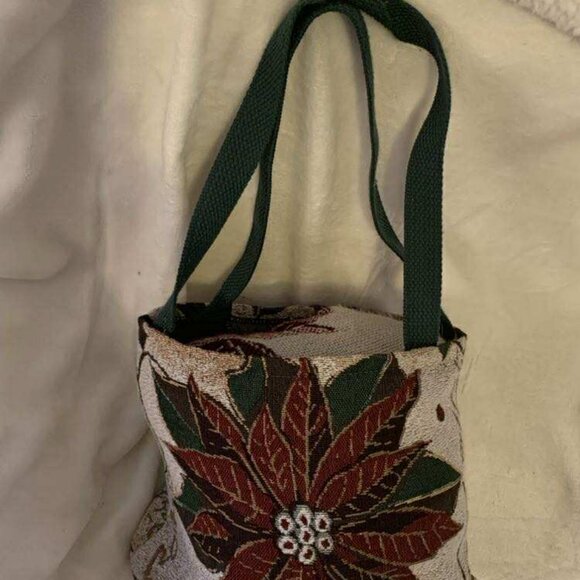 EUC Holiday Christmas Poinsettia Woven Tapestry Throw Blanket in a Bag - Picture 5 of 5